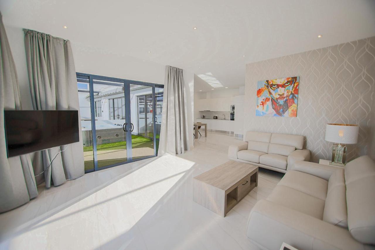 Atlantico Plaza Suite 6A - 2 Beds - 2 Baths Puerto del Carmen  Exterior photo